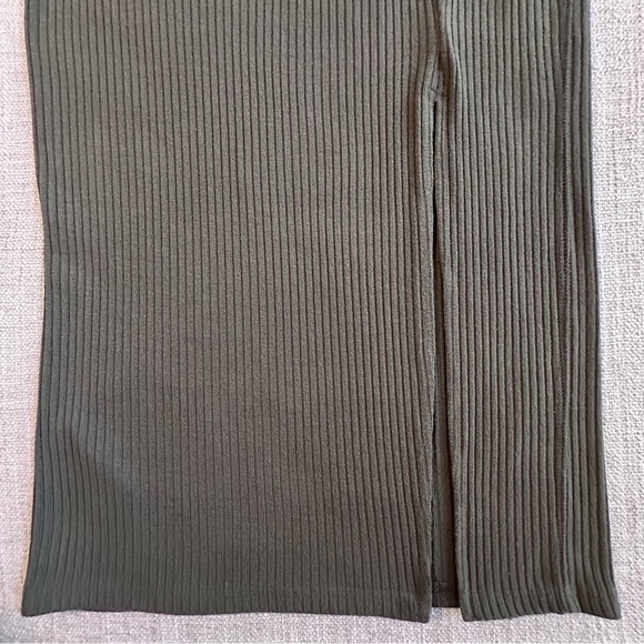 ABERCROMBIE AND FITCH Olive Midi Ribbed Skirt Long Side Slit Pencil Sleek Wmn S - Picture 6 of 14